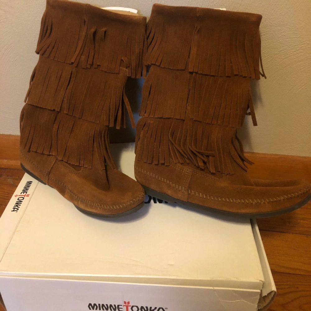 Minnetonka 3 Layer Fringe Boot